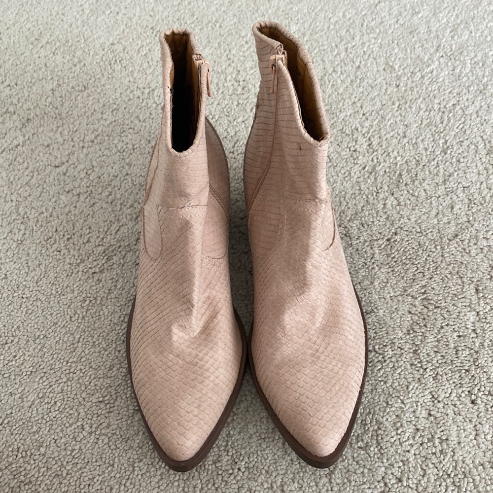Report boots
